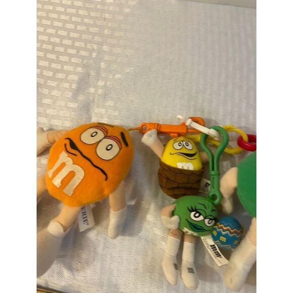 M&M plush keychains rabbit Dracula - Picture 2 of 4